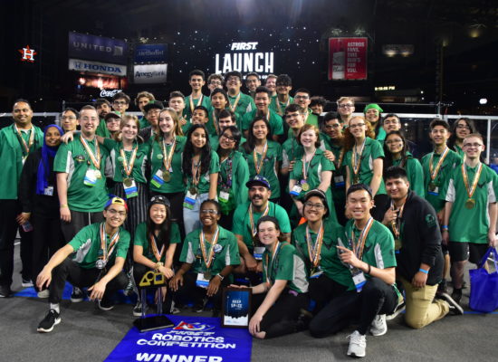 Da Vinci Schools Robotics Team Wins World Championships