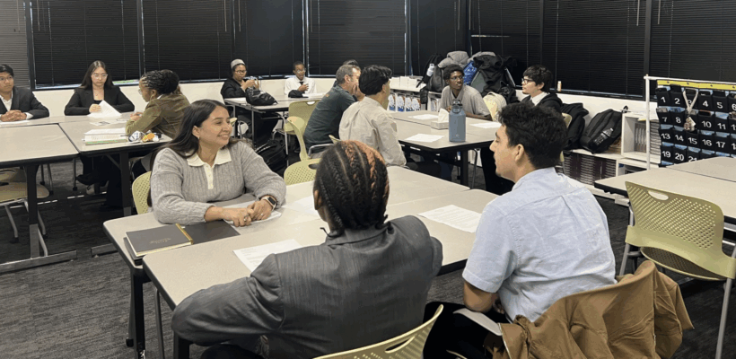 Da Vinci Connect High Seniors Gain Real-World Experience Through Mock Interviews